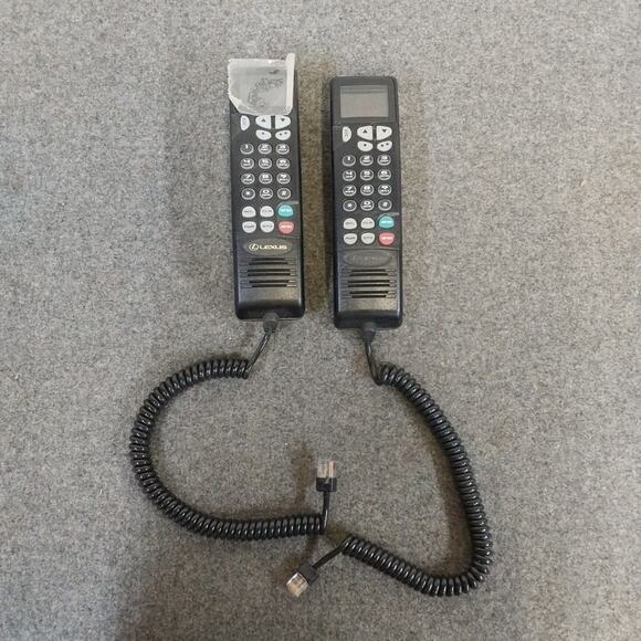 Lexus 1997-2000 SC300 SC400 Front console LEXUS / Motorola US OEM 1 Telephone - Picture 2 of 4